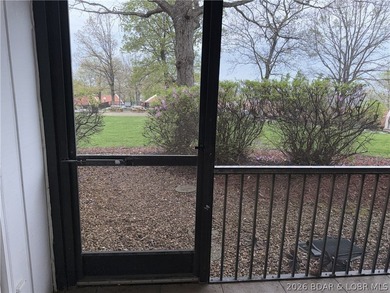Beautiful walk-in condo offering the perfect opportunity for - photo 8