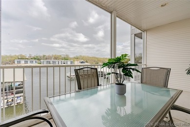 Wake up to the lake every single morning! This stunning - photo 1