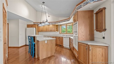 Privacy, acreage, and lakefront living come together at this - photo 6
