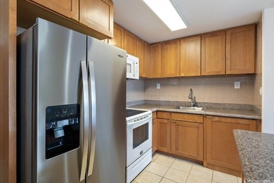 Centrally located 2 bedroom, 1 bathroom apartment with 1 parking - photo 4