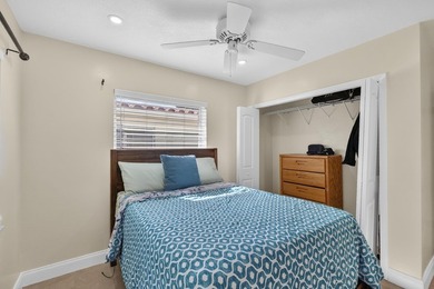 3 BEDROOM 2 BATH VILLA IN QUIET NEIGHBORHOOD OF CRYSTAL LAKE - photo 24