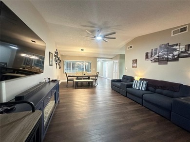 Welcome to this well maintained 2-bedroom, 2-bath, 2-car garage - photo 5