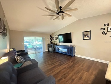Welcome to this well maintained 2-bedroom, 2-bath, 2-car garage - photo 6