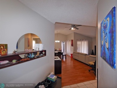 Lake Condo For Sale in Hialeah, Florida