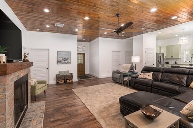 Experience a private country retreat with a winding paved - photo 7