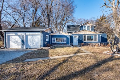 Lake Home For Sale in Antioch, Illinois