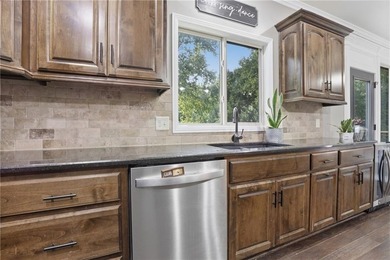 Welcome to 1502 Cross Creek Drive in the highly sought after - photo 13