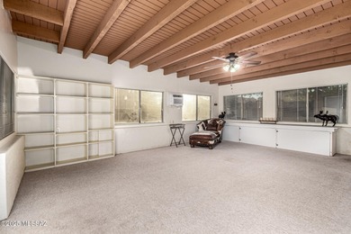 Move-in ready residence in Green Valley Desert Meadows! Recently