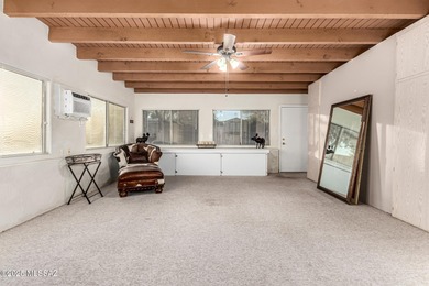 Move-in ready residence in Green Valley Desert Meadows! Recently