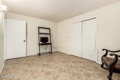 Move-in ready residence in Green Valley Desert Meadows! Recently