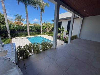 Miami Modern New Construction. Here is the opportunity to move - photo 3