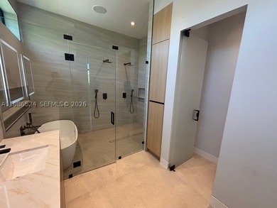 Miami Modern New Construction. Here is the opportunity to move - photo 6