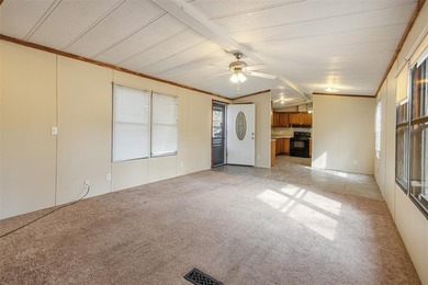 Well maintained 3 bedroom, 2 bath home situated on three - photo 3