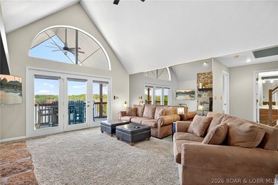Top-floor living at Summerset Condominiums blends thoughtful - photo 8