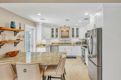 Waterfront pool home with dockage in Venetian Shores offered - photo 20