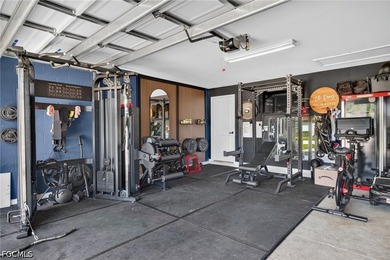 Welcome to this beautifully upgraded 3-bedroom, 2-bath home in - photo 22