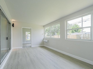Better than new construction! Massive 1,900+ sq ft 3BD/2BA block - photo 23