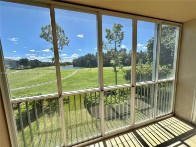 Lake Condo For Sale in Plantation, Florida