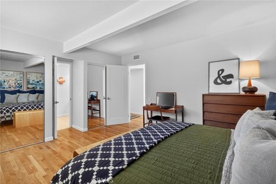 Presenting a Rare Mid-Century Modern Masterpiece in Huntington - photo 35
