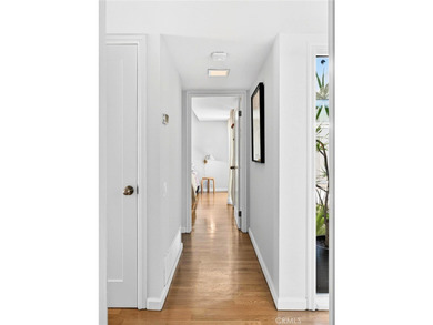 Presenting a Rare Mid-Century Modern Masterpiece in Huntington - photo 42