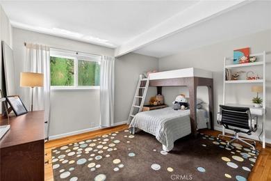 Presenting a Rare Mid-Century Modern Masterpiece in Huntington - photo 46