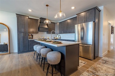 Welcome to the newest building at Robin's at the Water's - photo 7
