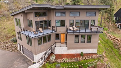 Perched above the Columbia River, this extraordinary Mosier - photo 9