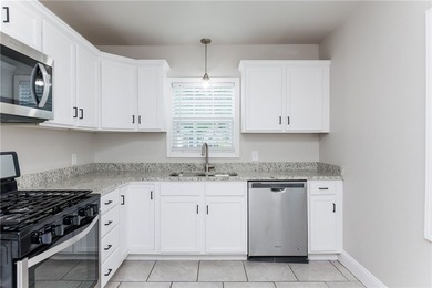 MUST SEE!!!! This charming 3-bedroom, 1-bath home offers comfort - photo 13