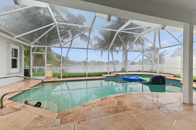 Welcome to this beautifully maintained pool & lakefront home - photo 28