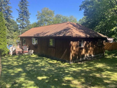 Lake Superior - Marquette County Home Active Under Contract in Marquette Michigan