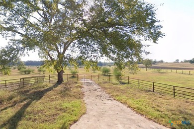 (private lake, pond, creek) Acreage Sale Pending in Luling Texas