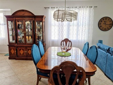 Beautiful Move In Condition Golf Course Home In The Gated - photo 8