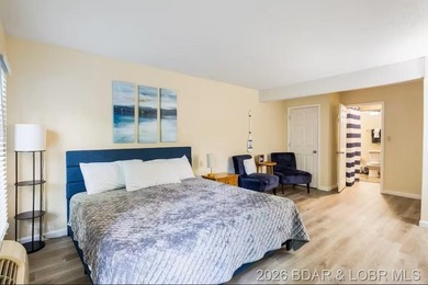 Welcome home to this beautiful 3 bedroom, 3 bathroom retreat on - photo 9