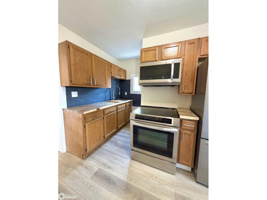 Step Inside To This Beautifully Updated 2 Bed, 1 Bath Home - photo 12