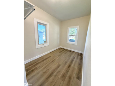 Step Inside To This Beautifully Updated 2 Bed, 1 Bath Home - photo 18
