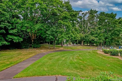 Bring your key & move right into this 3-bedroom, 2.5 bath - photo 28