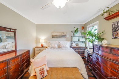 Bright and inviting home offering a perfect blend of comfort - photo 6