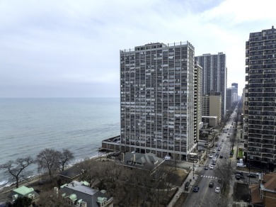 Lake Home For Sale in Chicago, Illinois