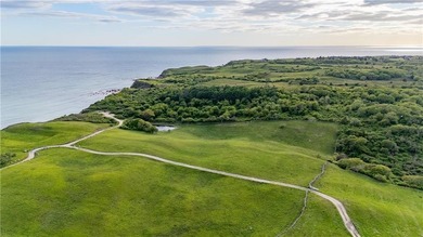 Discover this rare opportunity to own 7.1 waterfront acres on - photo 4