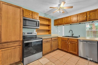 Investors or  owners - Hidden gem on Fort Morgan Road! Tucked - photo 11
