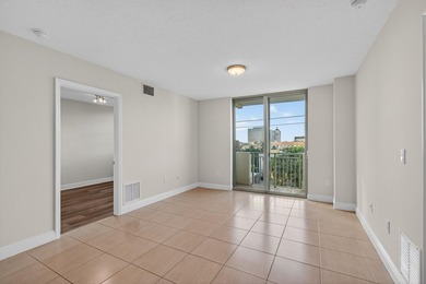 Welcome to your vibrant new lifestyle in the heart of Downtown - photo 15