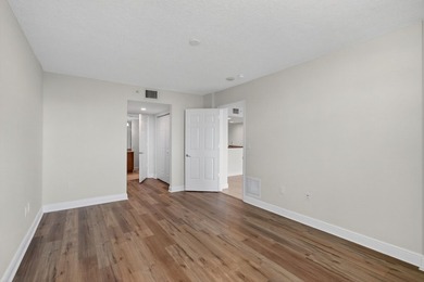 Welcome to your vibrant new lifestyle in the heart of Downtown - photo 37