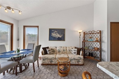 Top-floor living w/vaulted ceilings & unforgettable main channel - photo 2