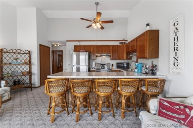 Top-floor living w/vaulted ceilings & unforgettable main channel - photo 10