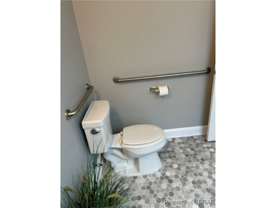 Beautifully renovated office condo in the heart of Gloucester