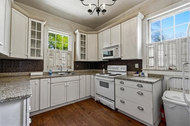 A 123 year old adorable Historic District re-do, just two blocks - photo 13