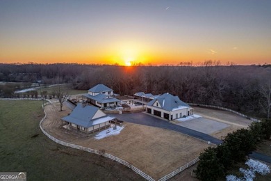 An Exquisite Turn-Key Estate Offering Luxury Living, Event - photo 3