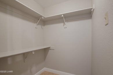 Updated lower-level condo located in the desirable Lakeshore - photo 14