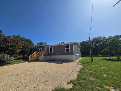 Lake Home For Sale in Canyon Lake, Texas