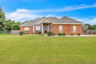 ***Improved price!***Welcome to this beautifully maintained - photo 4